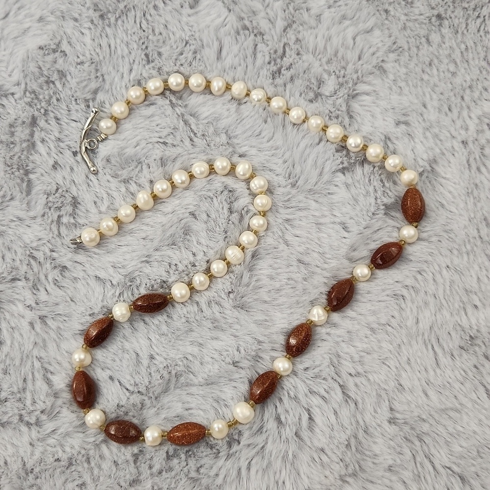 Vintage pearl beaded necklace